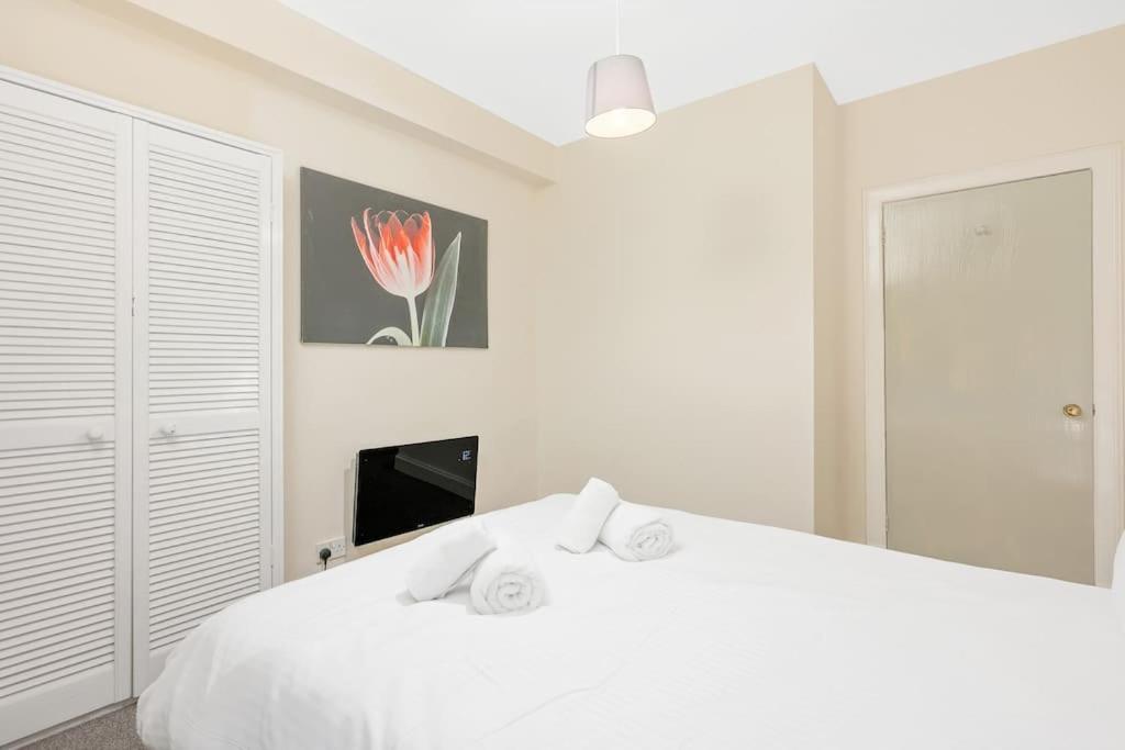 Two Bedroom Apartment-Central Edinburgh-Old Town-Licensed Exteriör bild