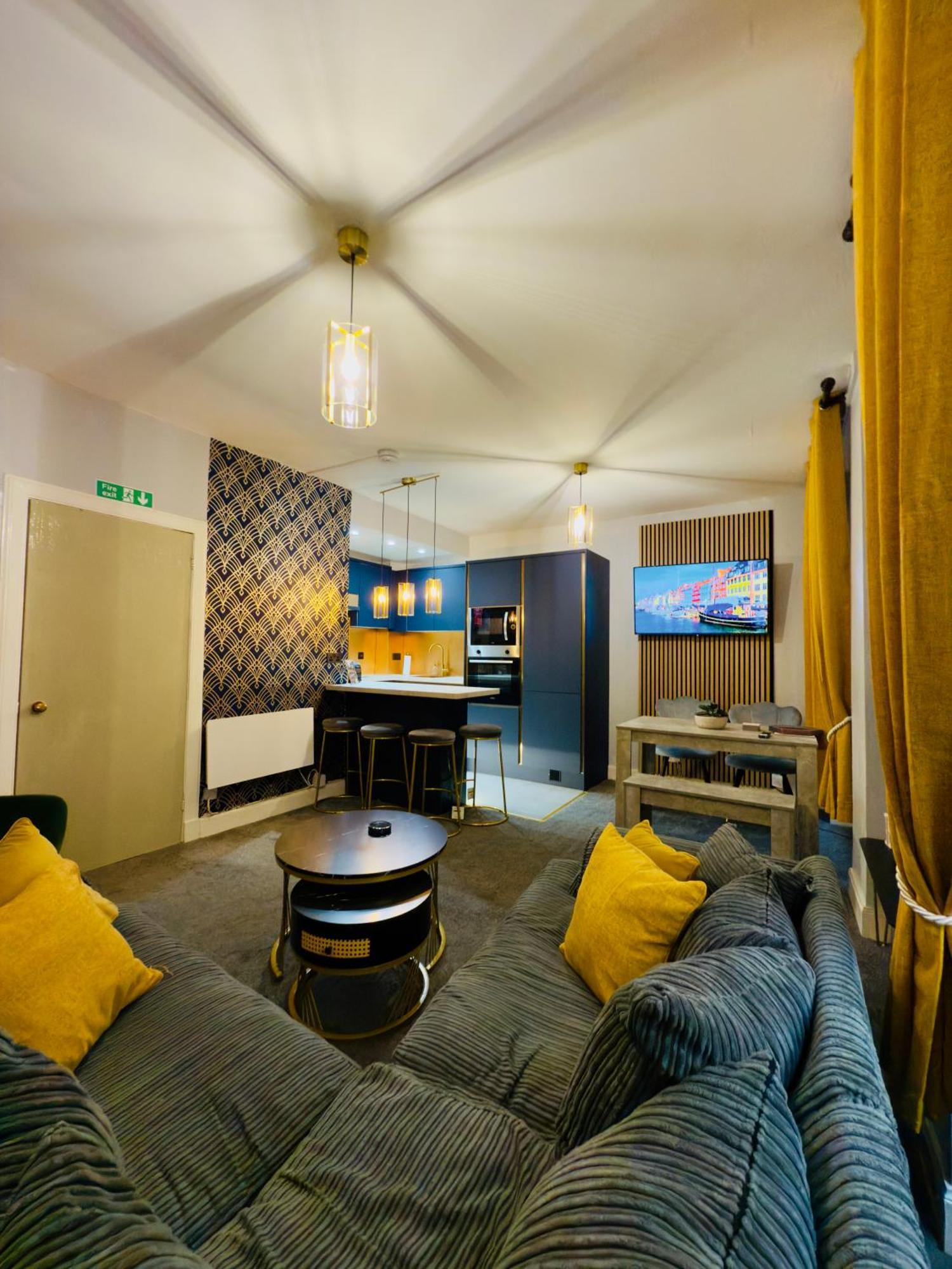 Two Bedroom Apartment-Central Edinburgh-Old Town-Licensed Exteriör bild